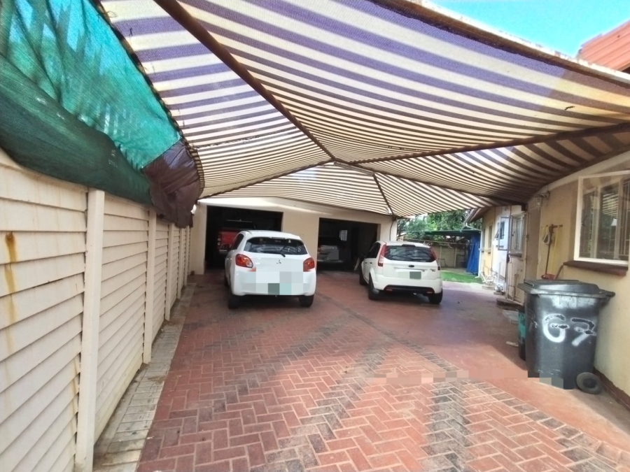 3 Bedroom Property for Sale in Geelhoutpark North West